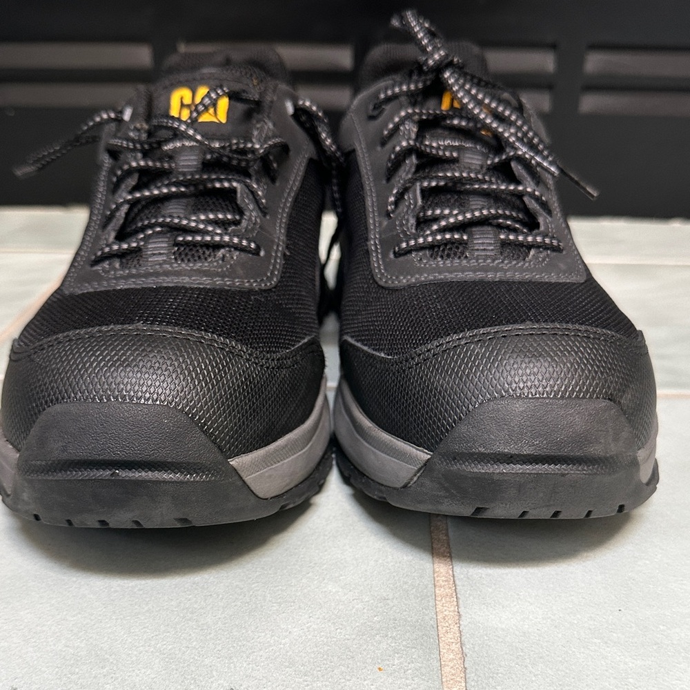 Caterpillar Black and Yellow Composite Toe - Picture 5 of 7